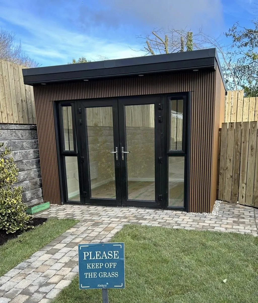 Garden room and home office — NMG Outdoor Living